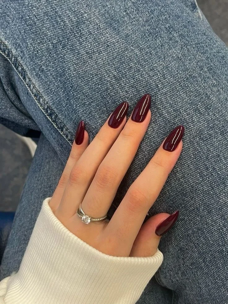 Nails  sev1wa